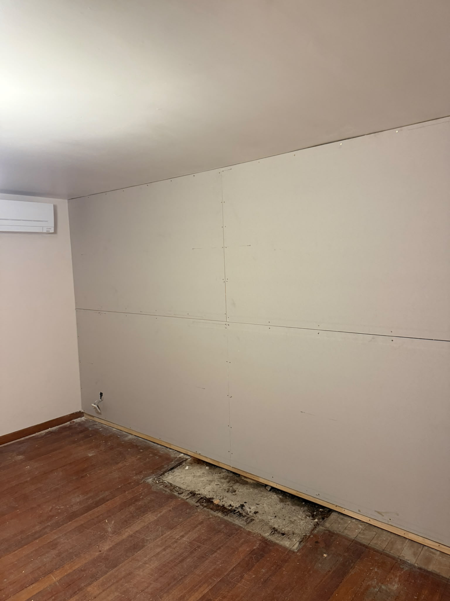 Interior Wall Lining Install