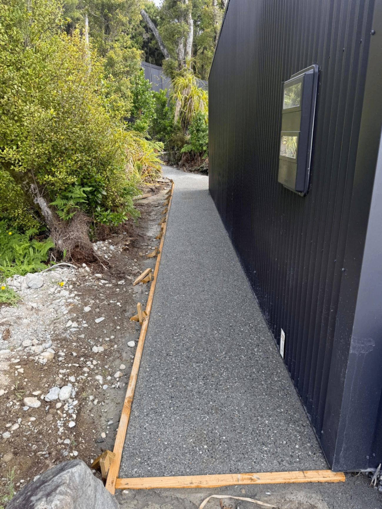 Exposed Aggregate Side Path